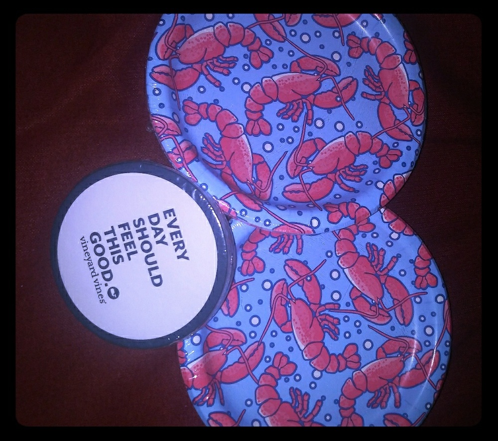 2 sets Of Vineyard Vines Paper Plates Lobster